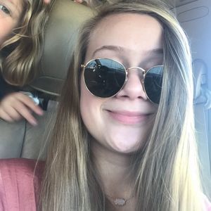 Meet your Posher, Carolann